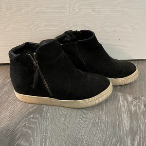 Zip-Up Black Velvet Shoes